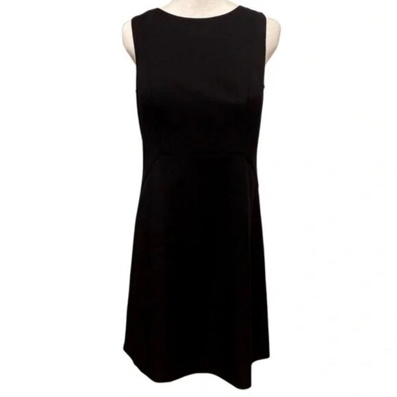 Willow & Thread sleeveless lined little black dress w round neck. Women’s size 8 - Picture 1 of 9